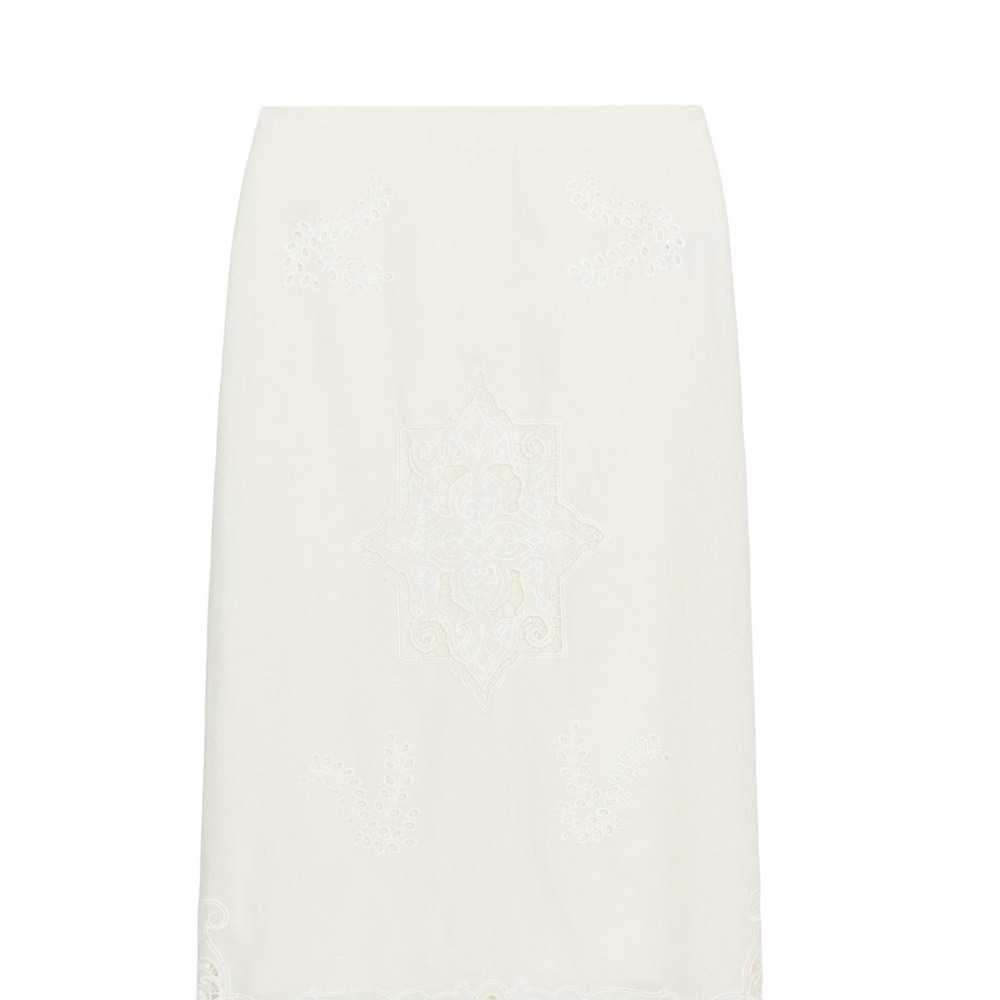 Zara White Embroidered Pencil Skirt